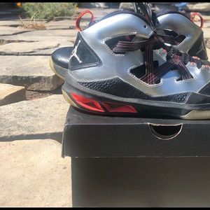 Jordan Melo m9 crimson